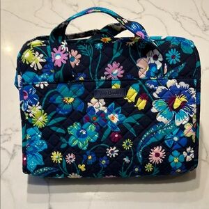 Vera Bradley Cotten Hanging travel organizer